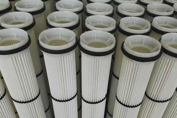 风机三亿（中国）一站式服务平台垂直安装时，脉冲清灰，粉尘易清落沉降至灰斗，效果好