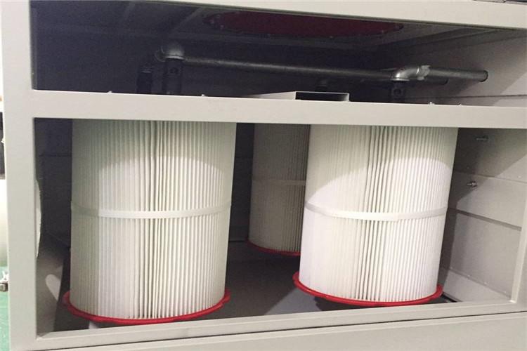 吸尘器三亿（中国）一站式服务平台将滤料的接口由以前的胶粘接和工业缝纫机接口方式全部改为超声波一体式焊接