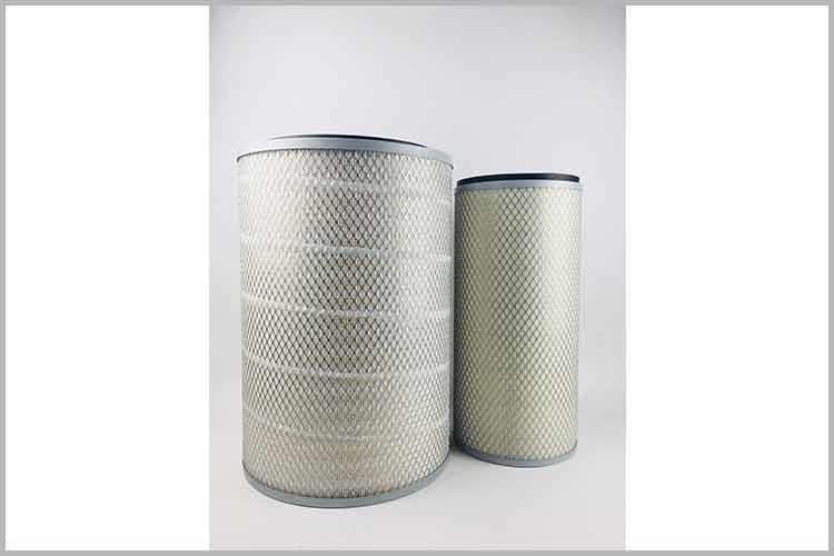 准备新的液压三亿平台，注意操作时不能穿化纤衣服，以防静电的放电火花