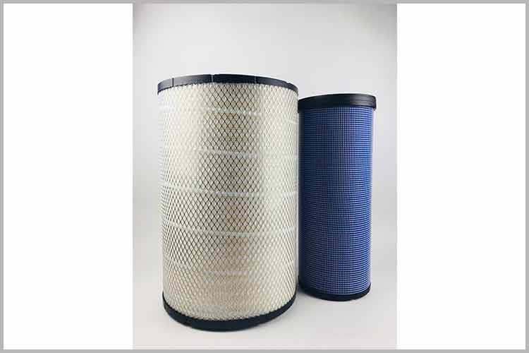 降低客车三亿平台滤清效果，易将机油吸入气缸。使用沉淀过的废机油，比较经济实用。